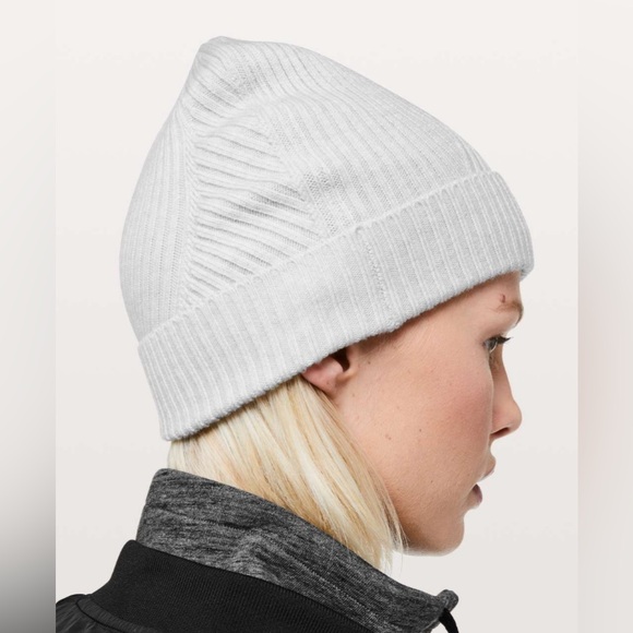 NWT Cozy Athleisure Minimalist Lululemon Twist of Cozy Wool Knit Beanie/Hat - Picture 5 of 17